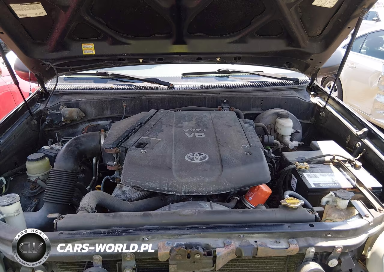 2005 Toyota Tundra VIN:5TBJU32185S450895 - 10
