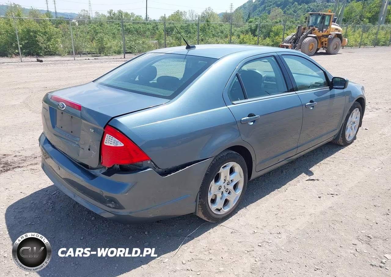 2011 Ford Fusion Se VIN:3FAHP0HA4BR217264 - 4