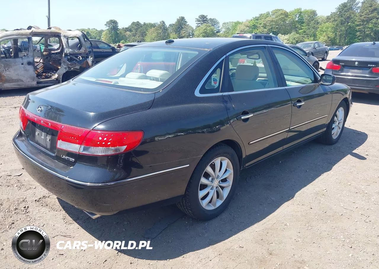 2007 Hyundai Azera Limited-Se VIN:KMHFC46FX7A235199 - 4