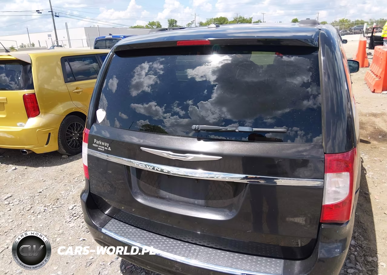 2014 Chrysler Town & Country Touring-L VIN:2C4RC1CG3ER231968 - 17