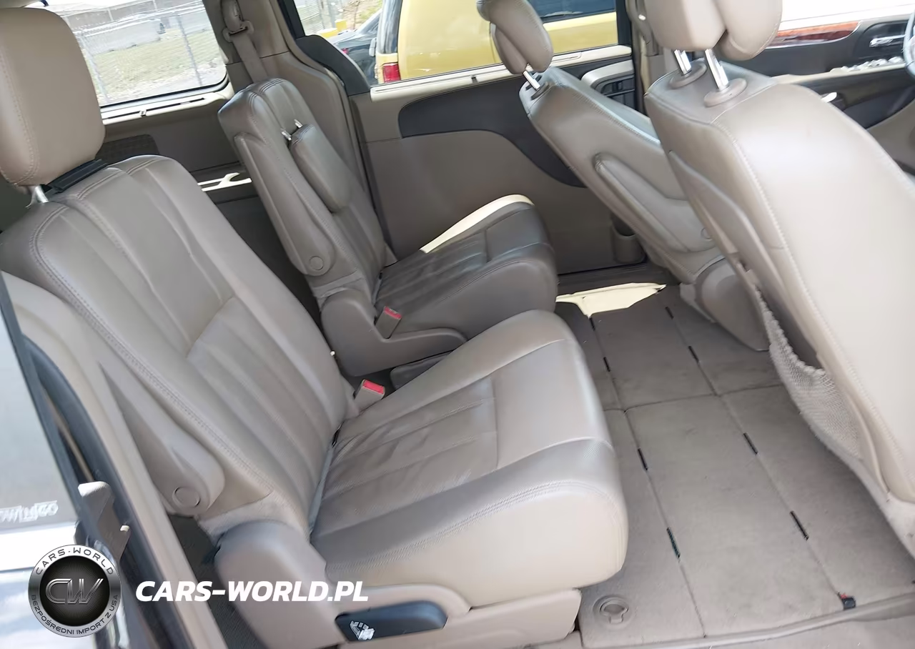 2014 Chrysler Town & Country Touring-L VIN:2C4RC1CG3ER231968 - 8