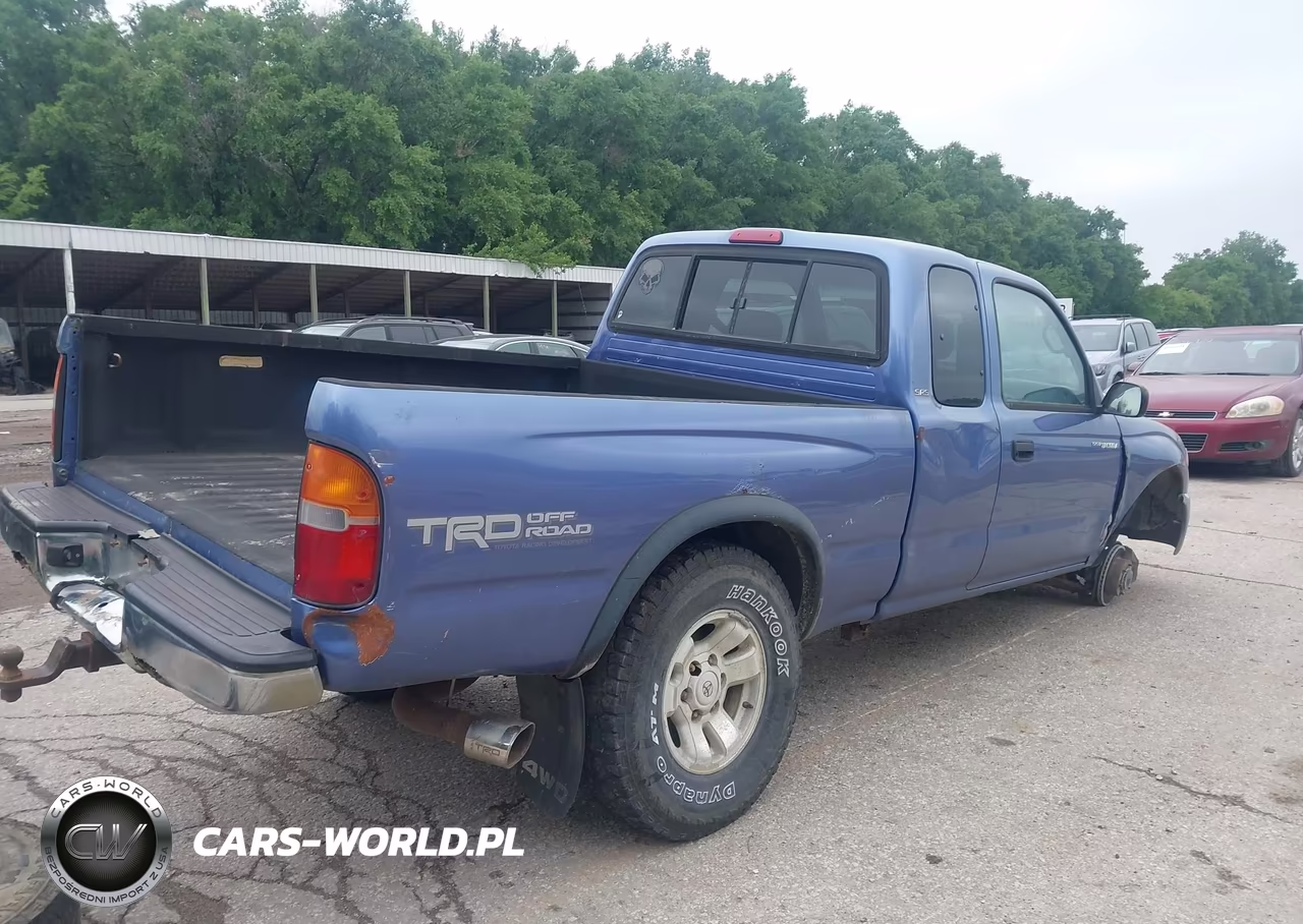 1999 Toyota Tacoma VIN:4TAWN72NXXZ548246 - 4