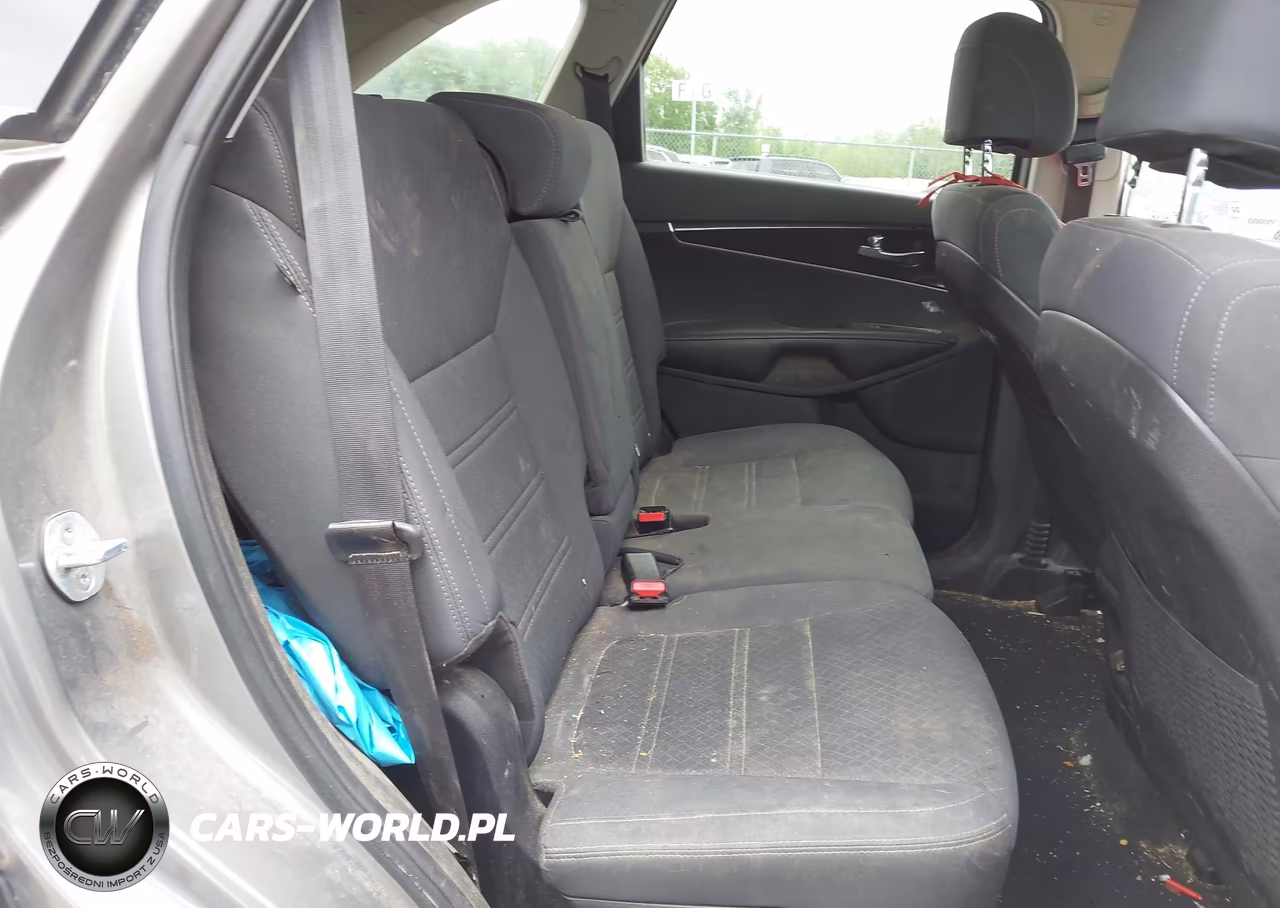 2017 Kia Sorento 2.4L Lx VIN:5XYPGDA38HG329528 - 8