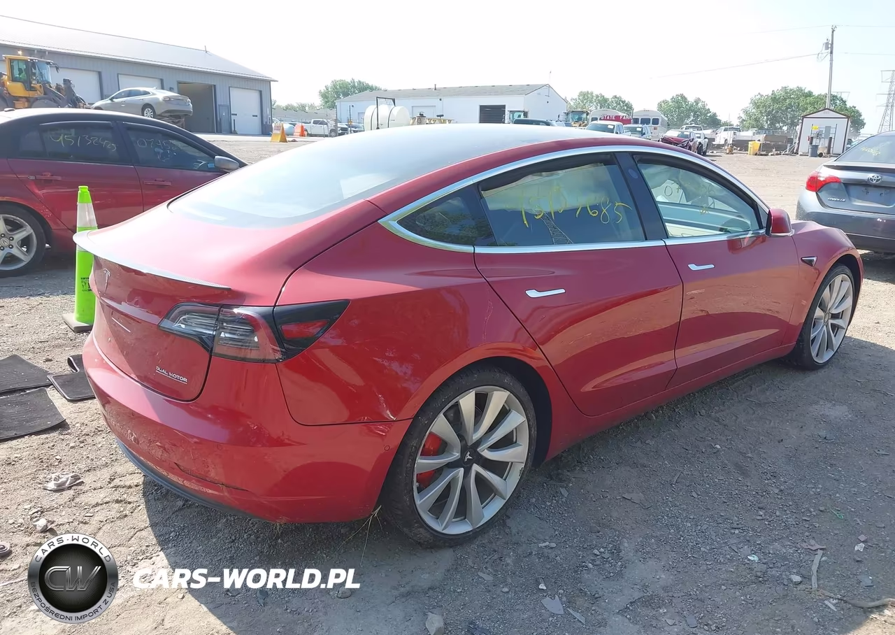 2018 Tesla Model 3 Long Range-Performance VIN:5YJ3E1EB3JF075406 - 4