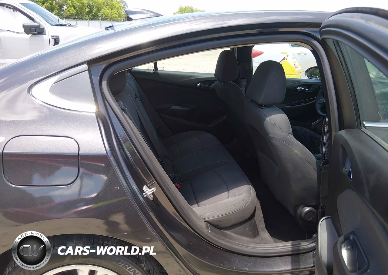 2017 Chevrolet Cruze Lt Auto VIN:1G1BE5SM5H7215666 - 8
