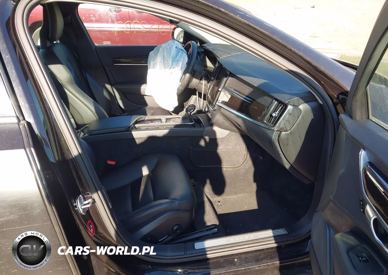 2017 Volvo S90 T6 Momentum VIN:YV1A22MK2H1010695 - 5