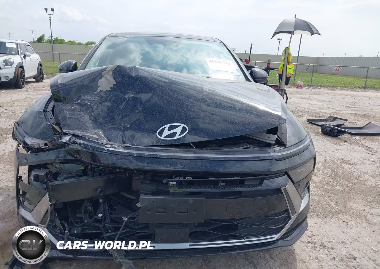 2025 Hyundai Sonata Hybrid Limited VIN:KMHL54JJ1SA125112 - 13