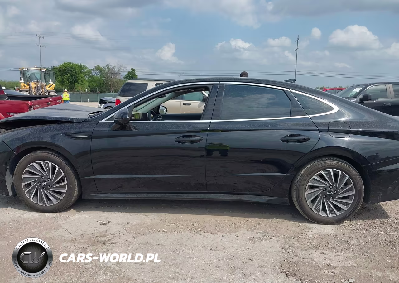 2025 Hyundai Sonata Hybrid Limited VIN:KMHL54JJ1SA125112 - 15