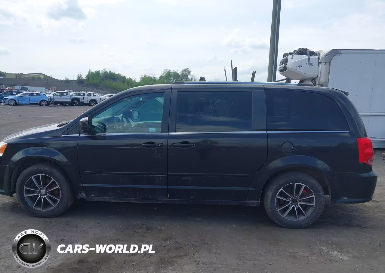 2017 Dodge Grand Caravan Sxt VIN:2C4RDGCG1HR685589 - 14