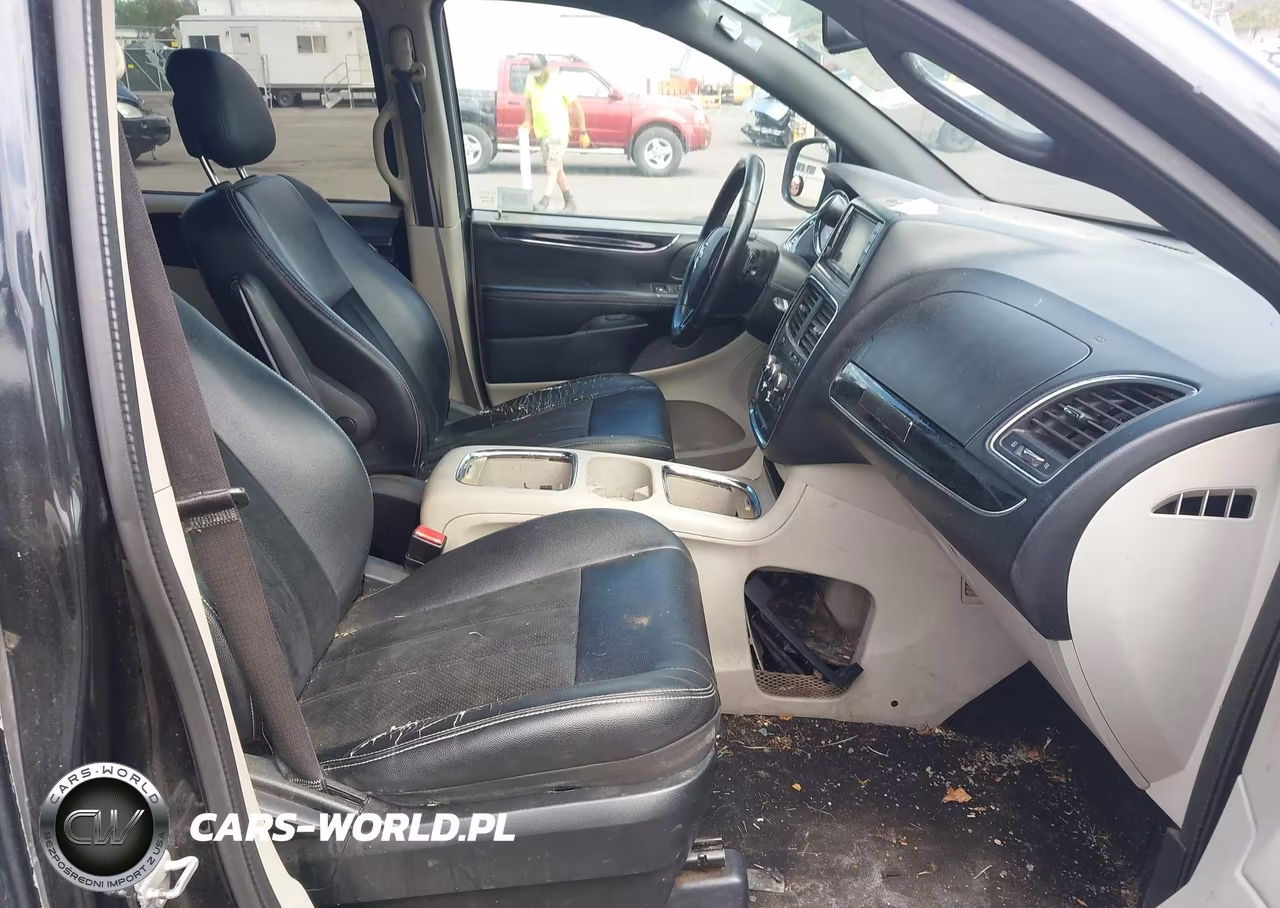 2017 Dodge Grand Caravan Sxt VIN:2C4RDGCG1HR685589 - 5