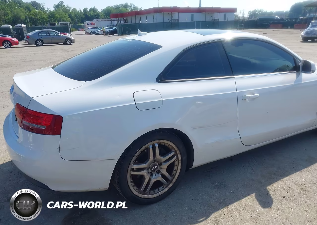 2011 Audi A5 2.0T Premium VIN:WAULFAFR7BA011384 - 13
