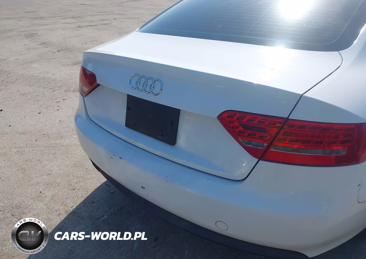 2011 Audi A5 2.0T Premium VIN:WAULFAFR7BA011384 - 14