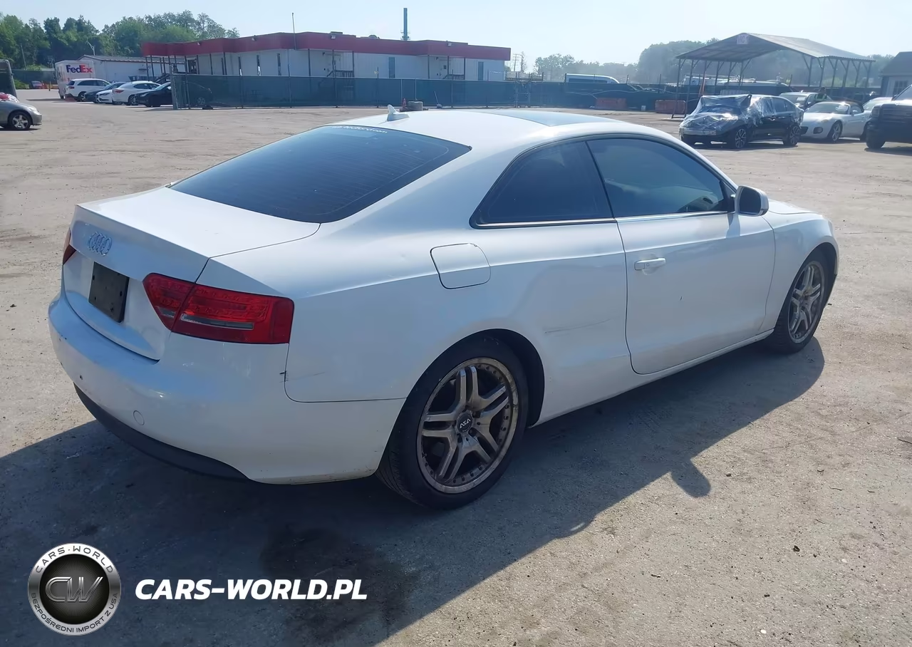 2011 Audi A5 2.0T Premium VIN:WAULFAFR7BA011384 - 4