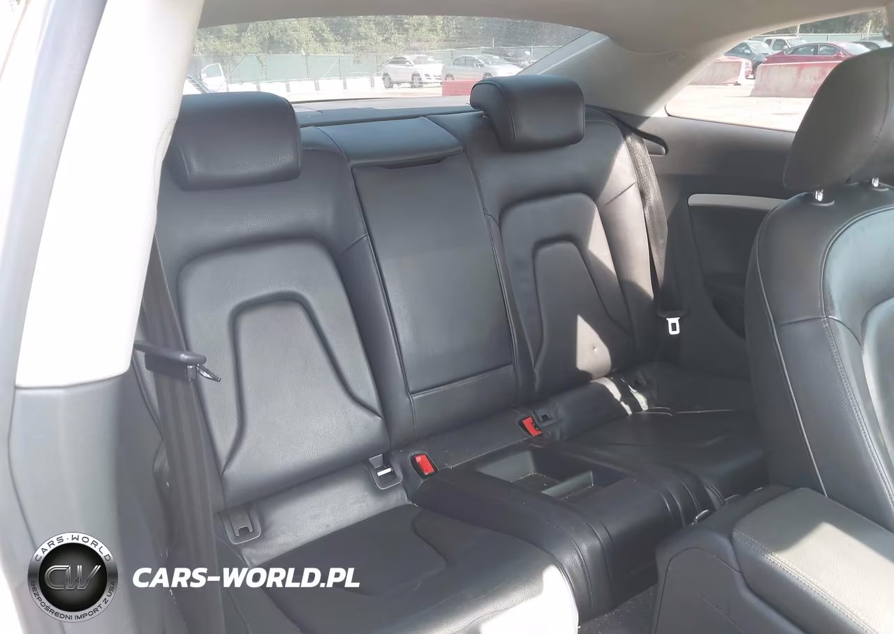 2011 Audi A5 2.0T Premium VIN:WAULFAFR7BA011384 - 8