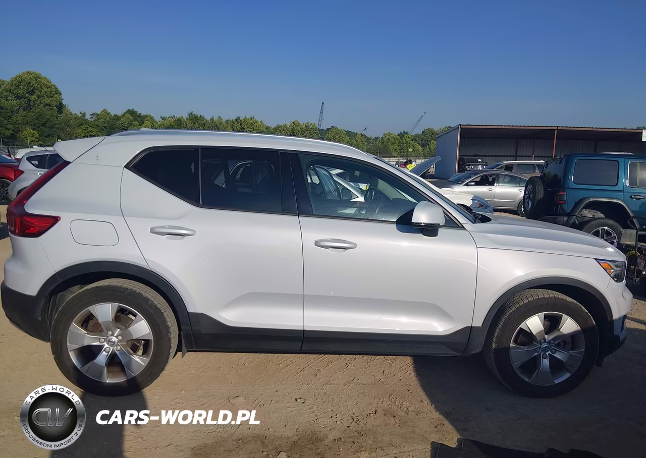 2021 Volvo Xc40 T5 Momentum VIN:YV4162UK0M2572980 - 13
