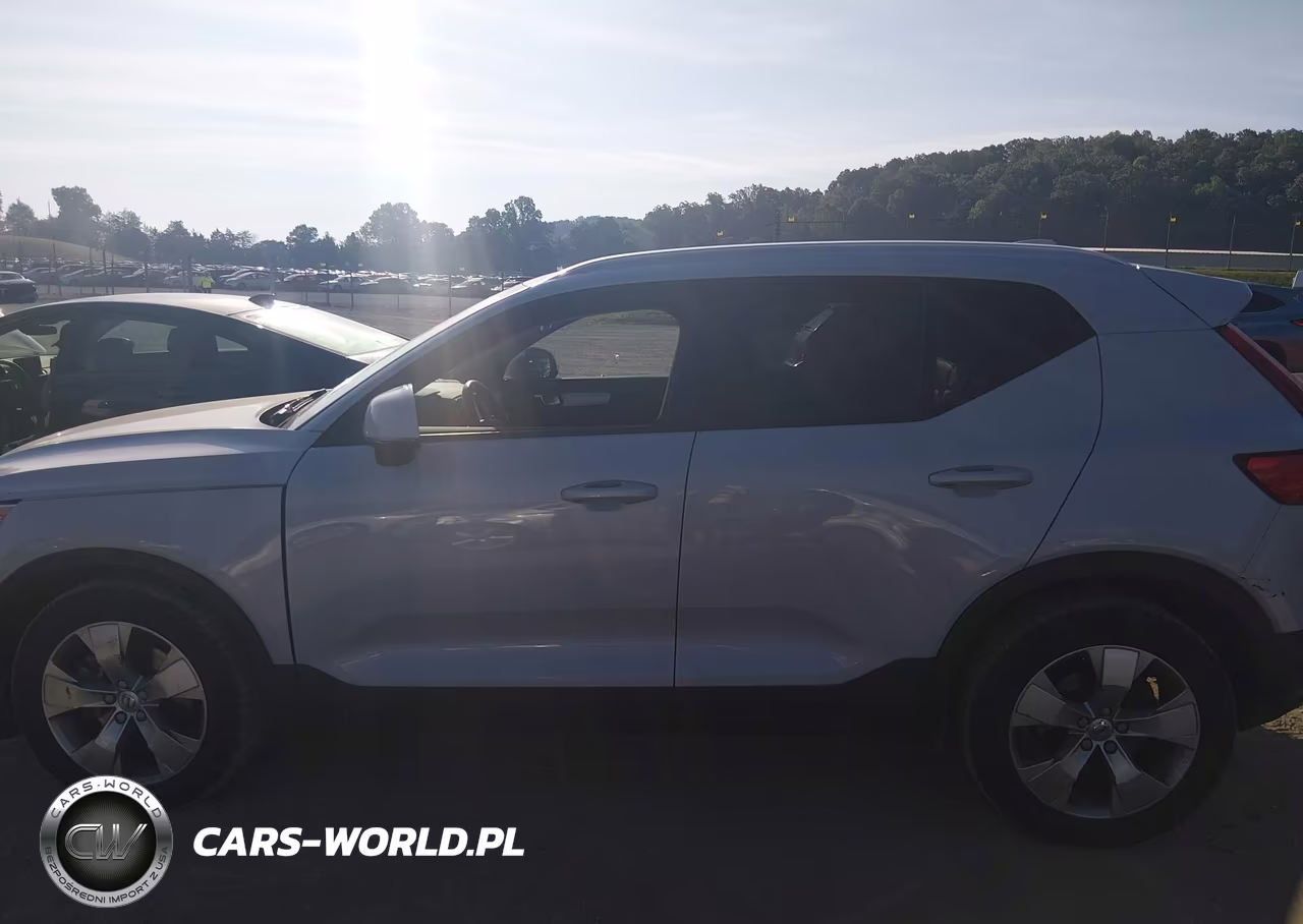 2021 Volvo Xc40 T5 Momentum VIN:YV4162UK0M2572980 - 14