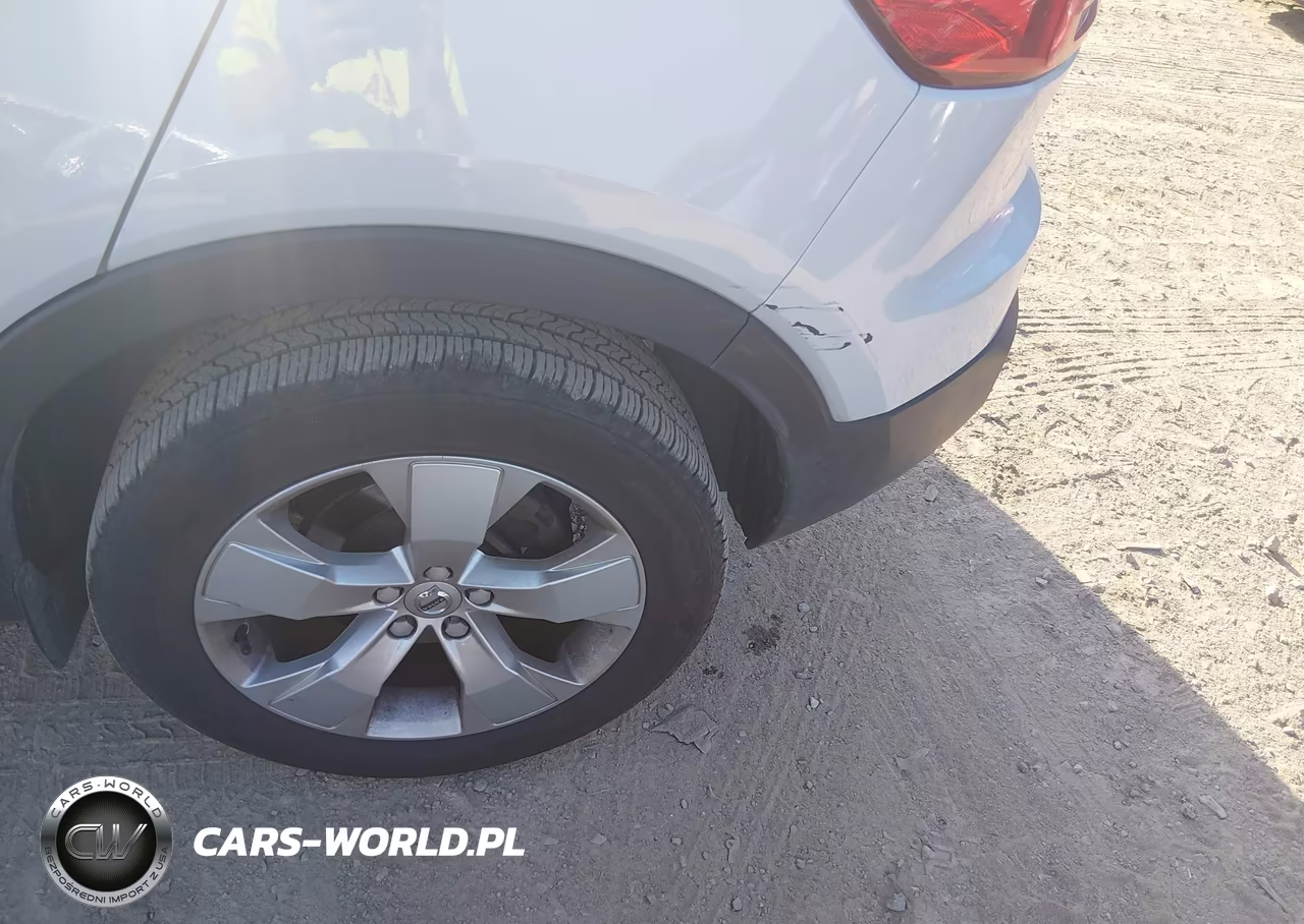 2021 Volvo Xc40 T5 Momentum VIN:YV4162UK0M2572980 - 17