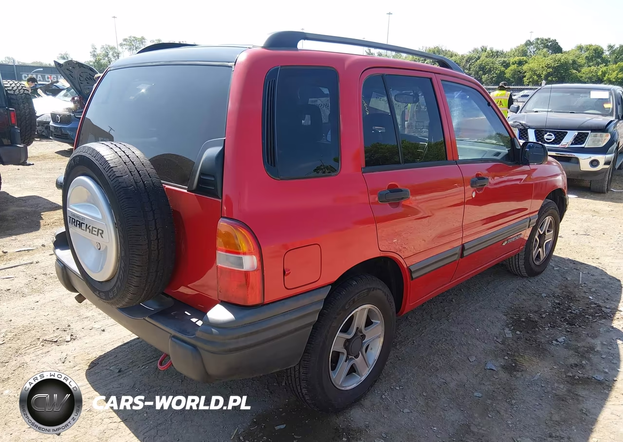 2003 Chevrolet Tracker Hard Top Base VIN:2CNBE13C636917831 - 4