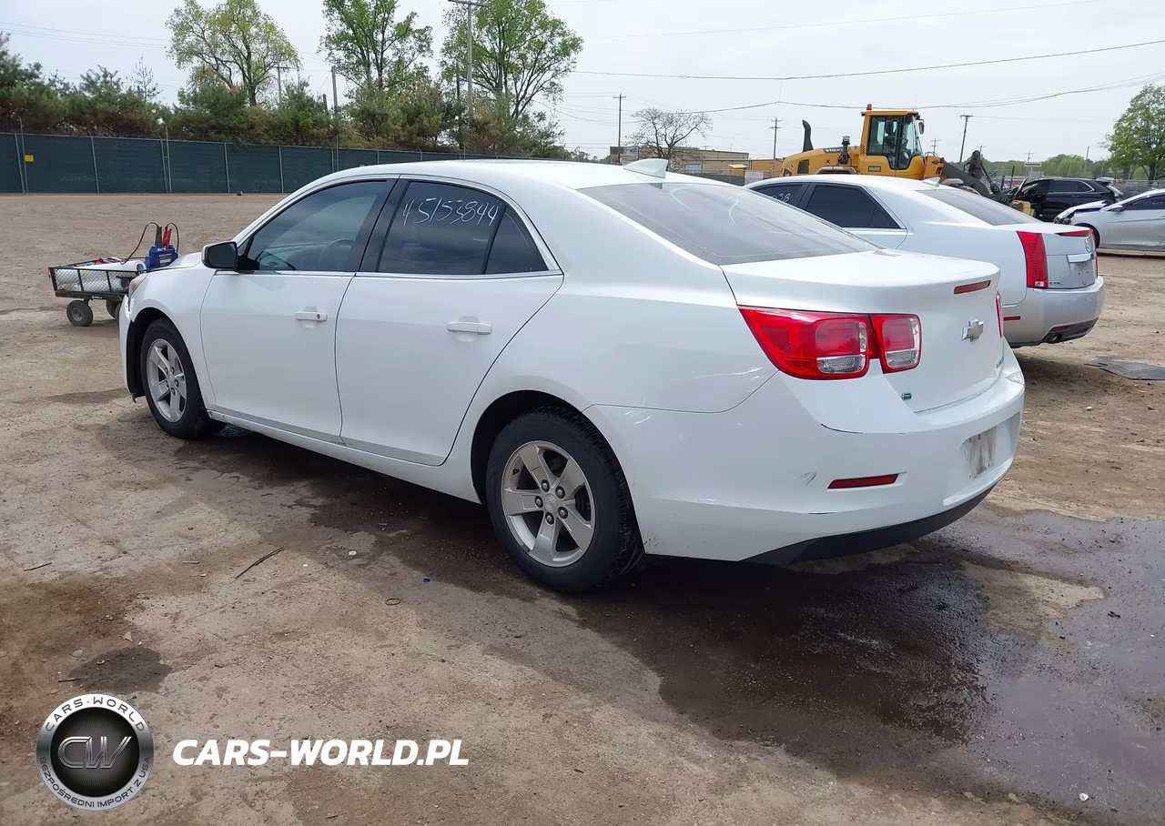 2015 Chevrolet Malibu 1Lt VIN:1G11C5SL1FU119041 - 3
