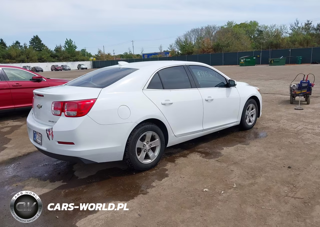 2015 Chevrolet Malibu 1Lt VIN:1G11C5SL1FU119041 - 4