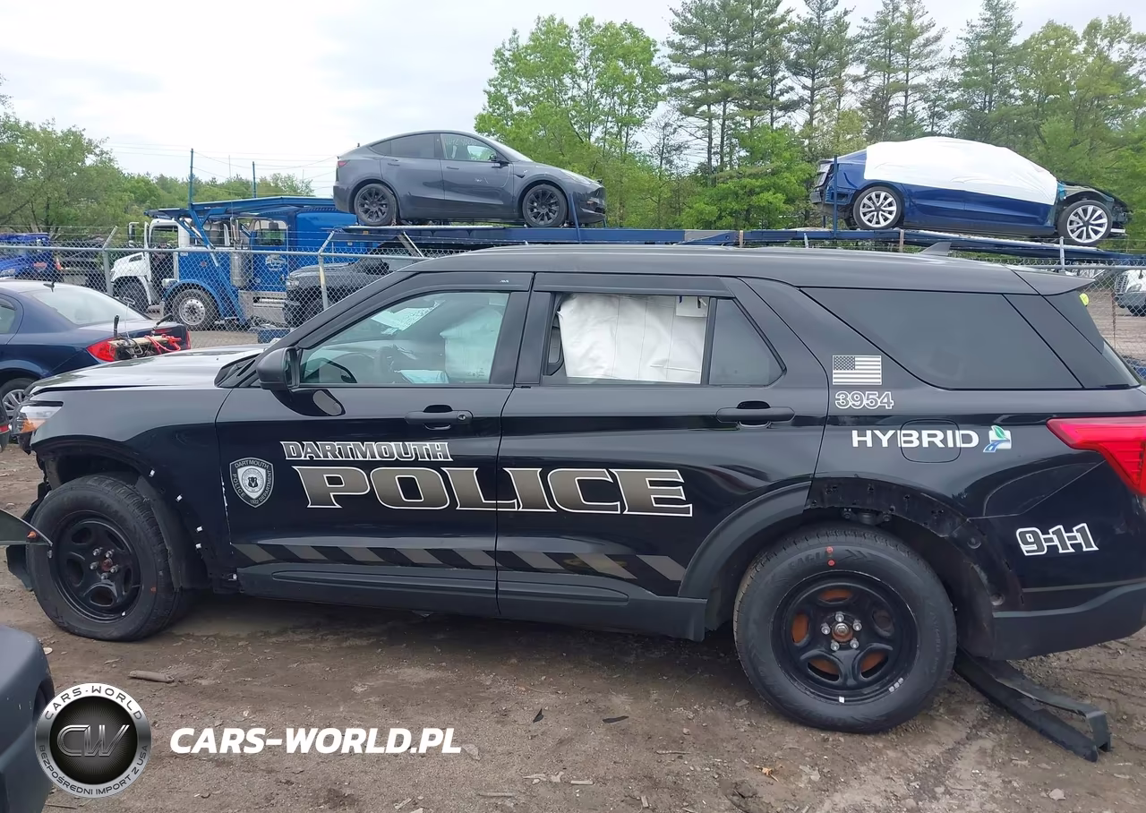 2022 Ford Police Interceptor Utility VIN:1FM5K8AW7NNA03954 - 14