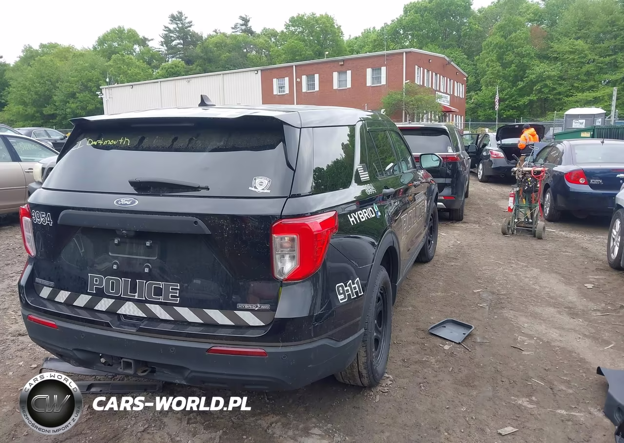 2022 Ford Police Interceptor Utility VIN:1FM5K8AW7NNA03954 - 4