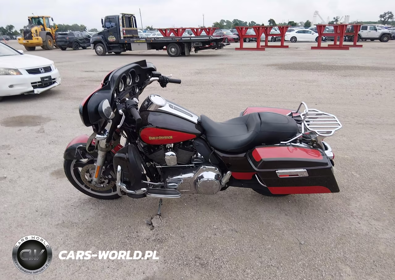 2010 Harley-Davidson Flhx VIN:1HD1KB415AB627343 - 12