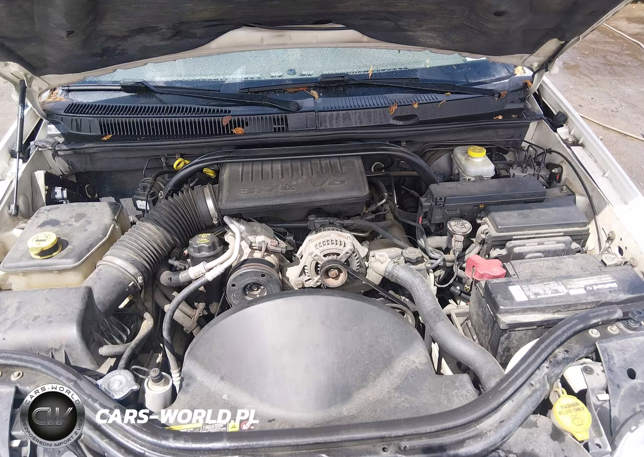 2005 Jeep Grand Cherokee Laredo VIN:1J8GR48K65C575736 - 10