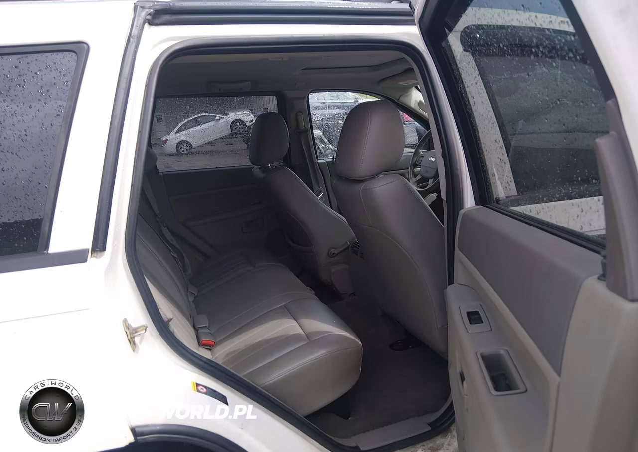 2005 Jeep Grand Cherokee Laredo VIN:1J8GR48K65C575736 - 8