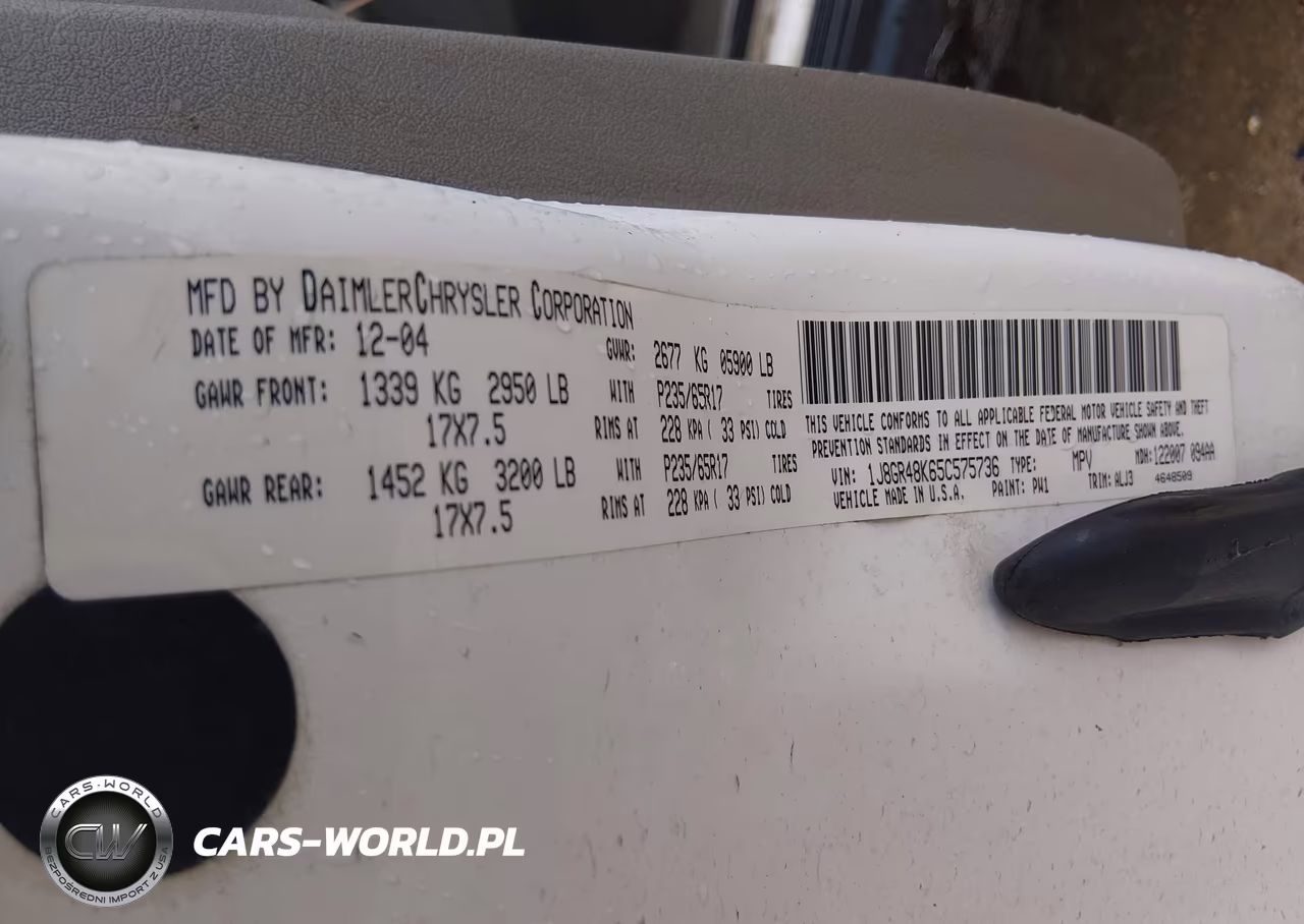 2005 Jeep Grand Cherokee Laredo VIN:1J8GR48K65C575736 - 9