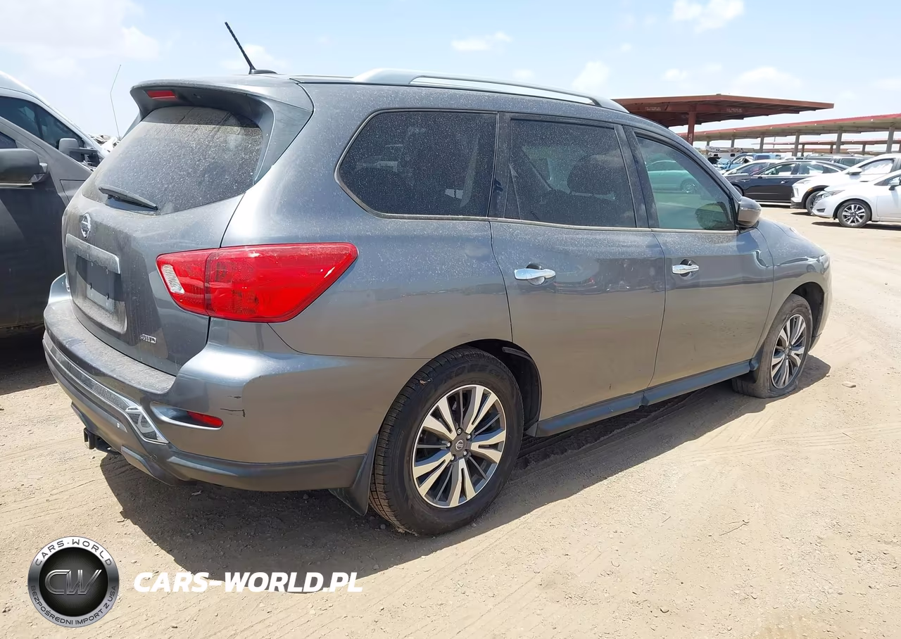 2017 Nissan Pathfinder S VIN:5N1DR2MM5HC641814 - 4