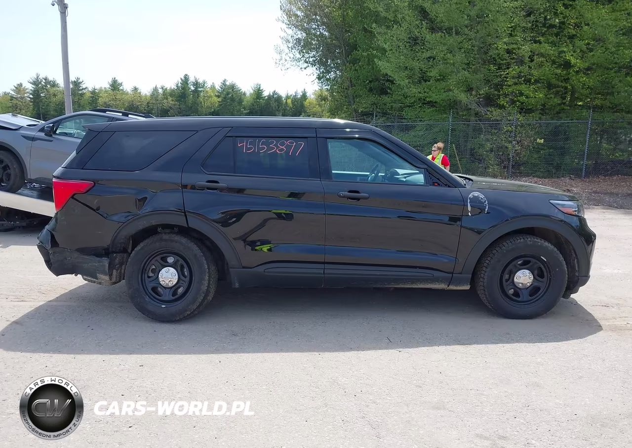 2023 Ford Police Interceptor Utility VIN:1FM5K8AW4PNA08161 - 13