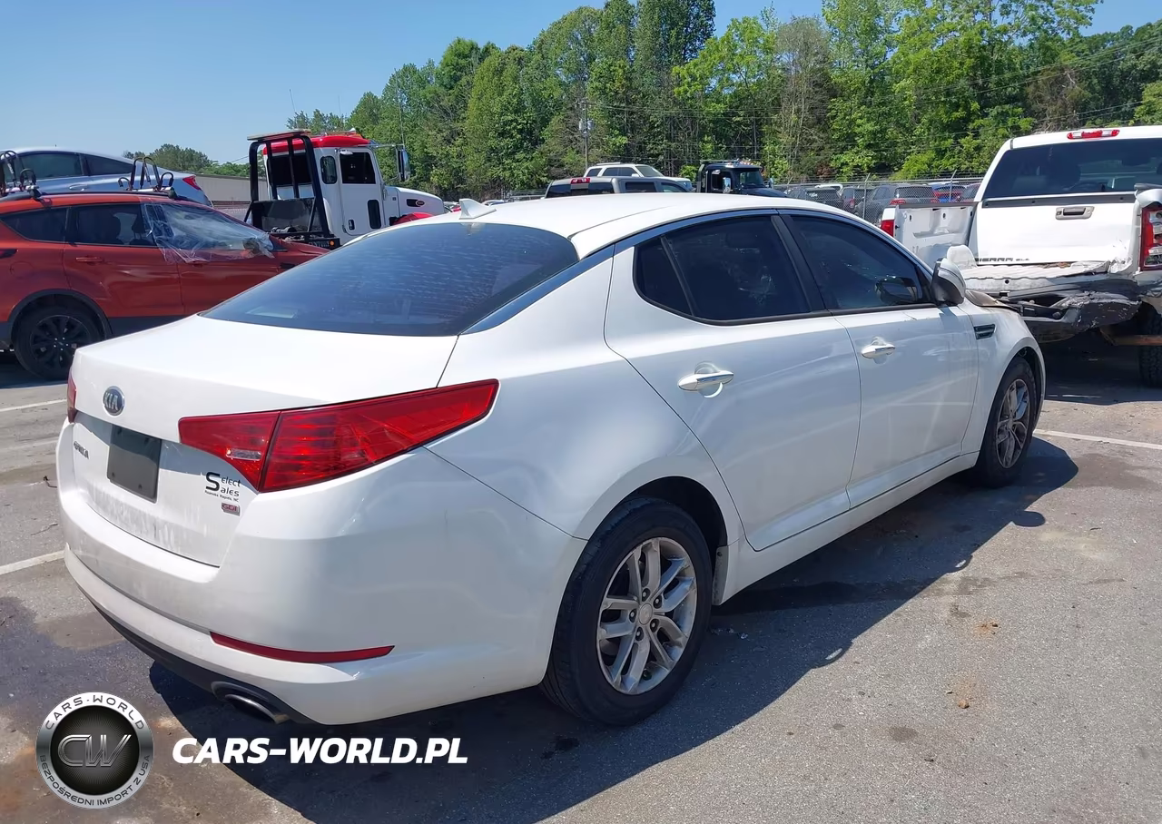 2013 Kia Optima Lx VIN:KNAGM4A79D5439502 - 4