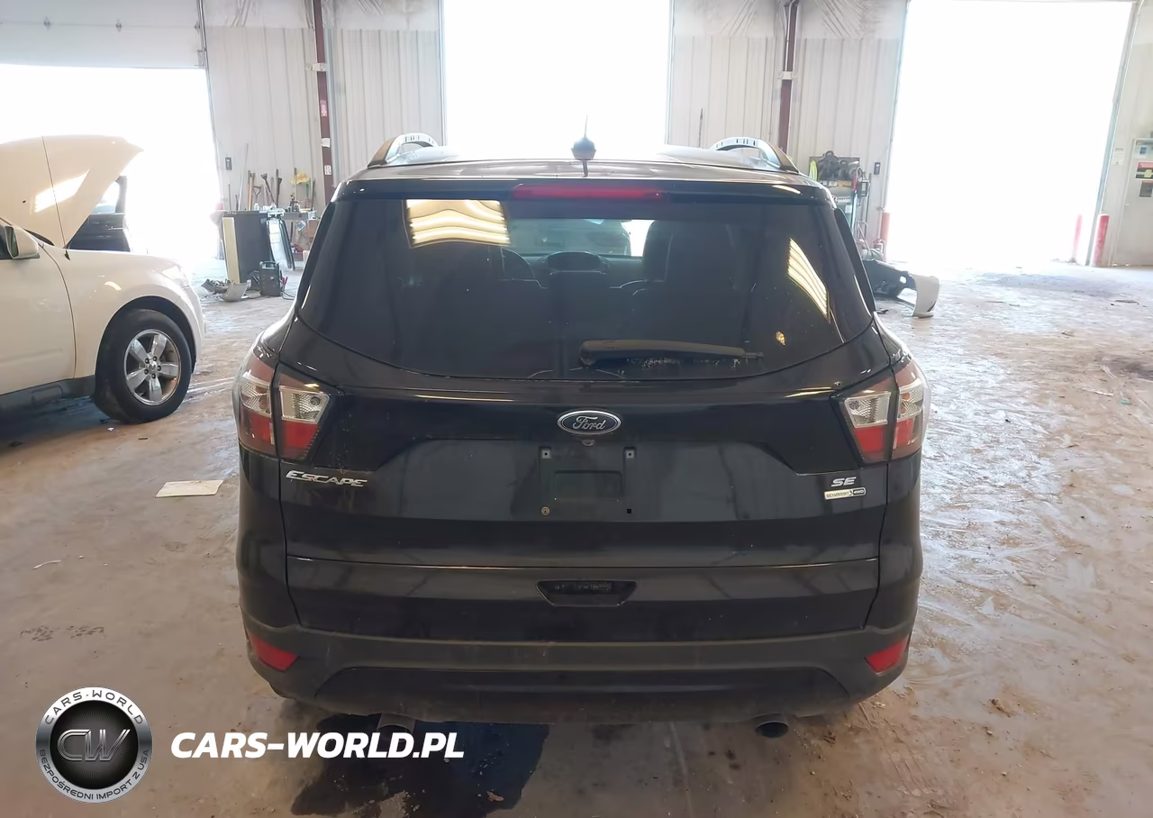2018 Ford Escape Se VIN:1FMCU9GD3JUD18814 - 16