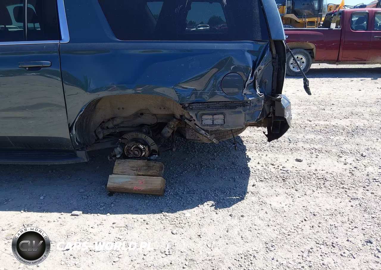 2020 Chevrolet Suburban 4Wd Ls VIN:1GNSKGKC8LR191712 - 6