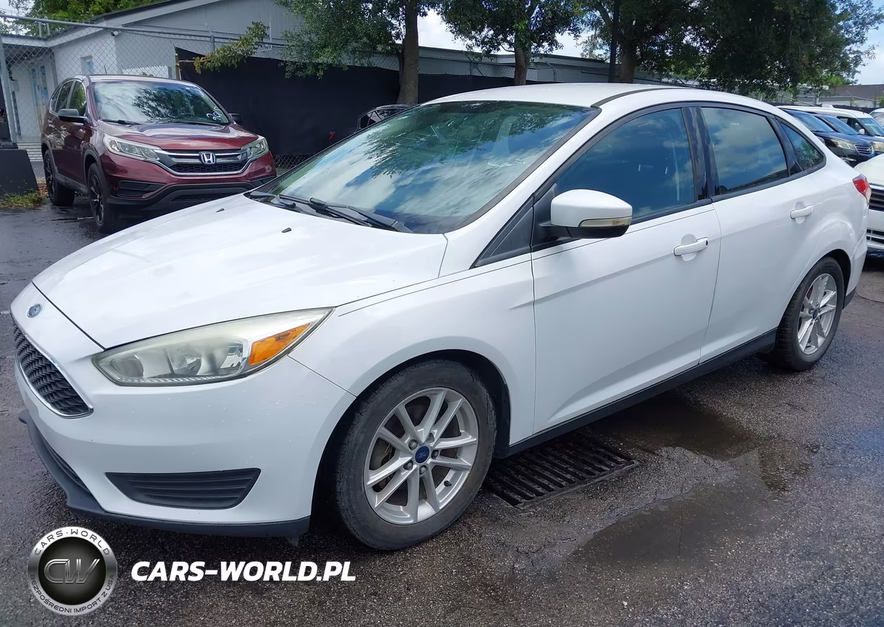 2016 Ford Focus Se VIN:1FADP3F21GL280632 - 2