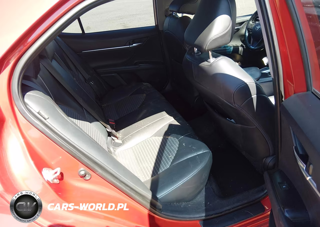 2020 Toyota Camry Se VIN:4T1G11AK0LU390883 - 8