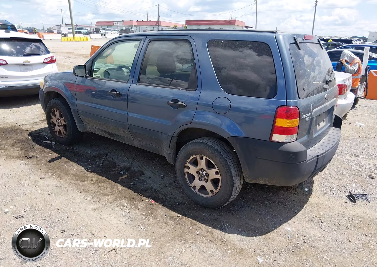 2005 Ford Escape Xlt VIN:1FMYU03135KA94328 - 3