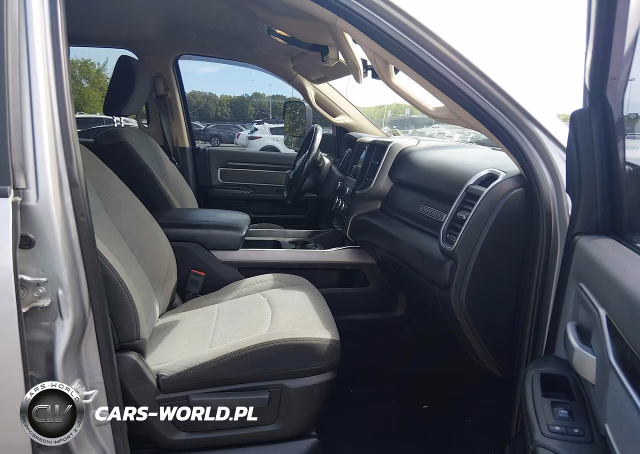 2019 Ram 2500 Big Horn 4X4 6'4 Box VIN:3C6UR5DJ9KG699450 - 5