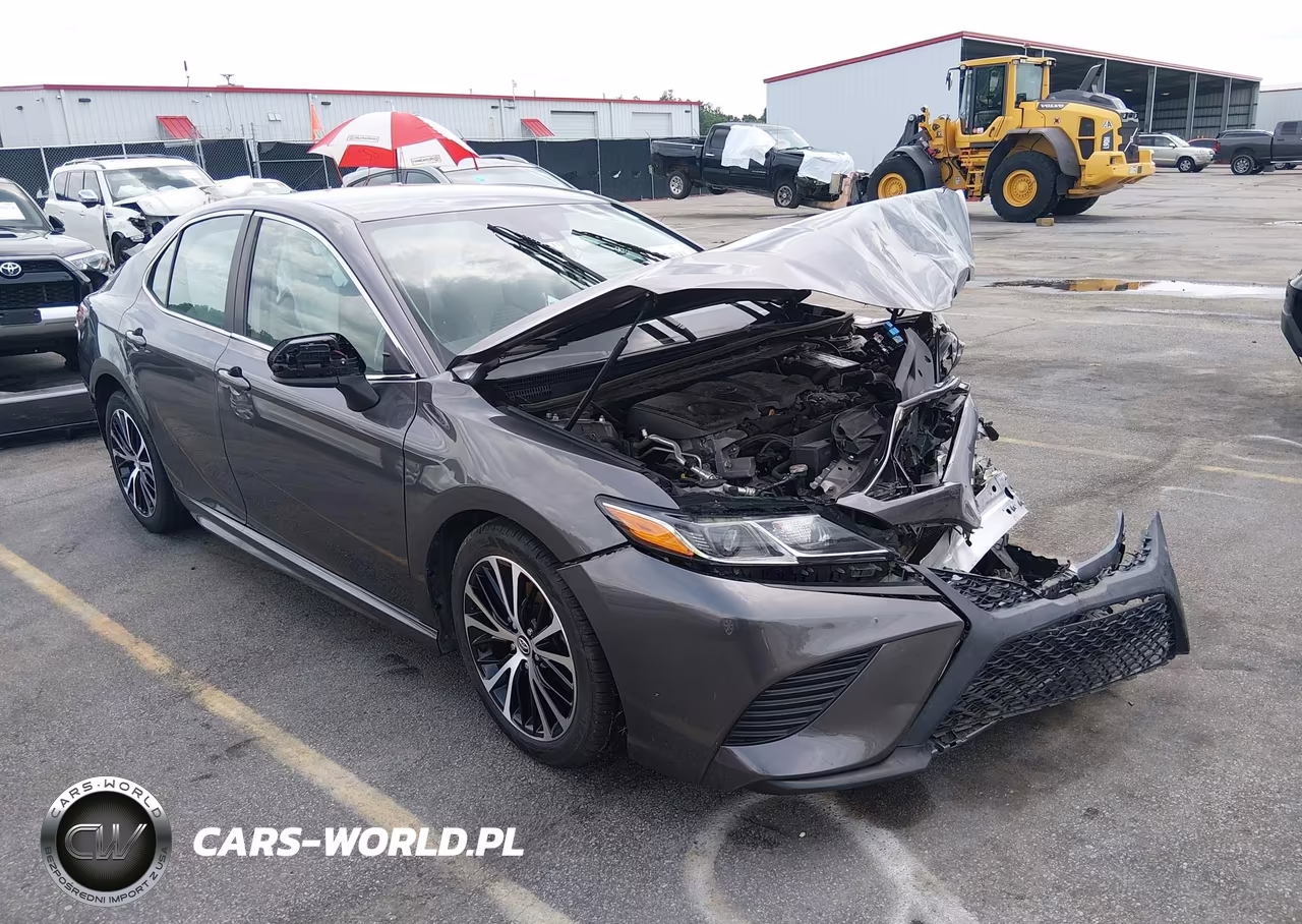 2020 Toyota Camry Se – zdjęcie 1 z 17