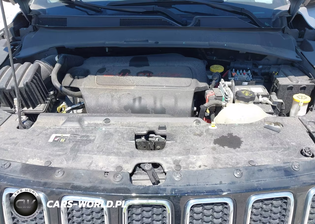 2018 Jeep Compass Latitude 4X4 VIN:3C4NJDBB4JT398682 - 10