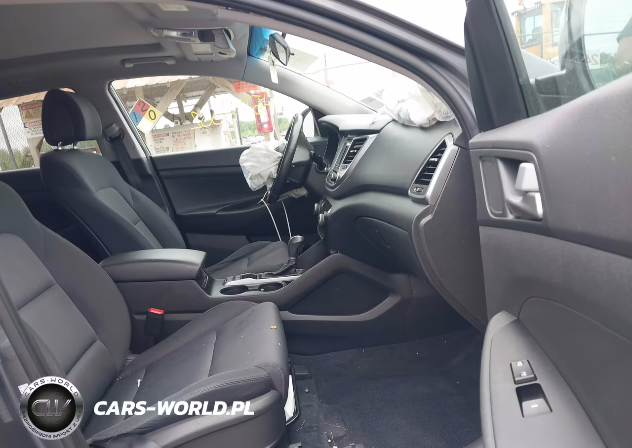 2017 Hyundai Tucson Night VIN:KM8J3CA2XHU501183 - 5
