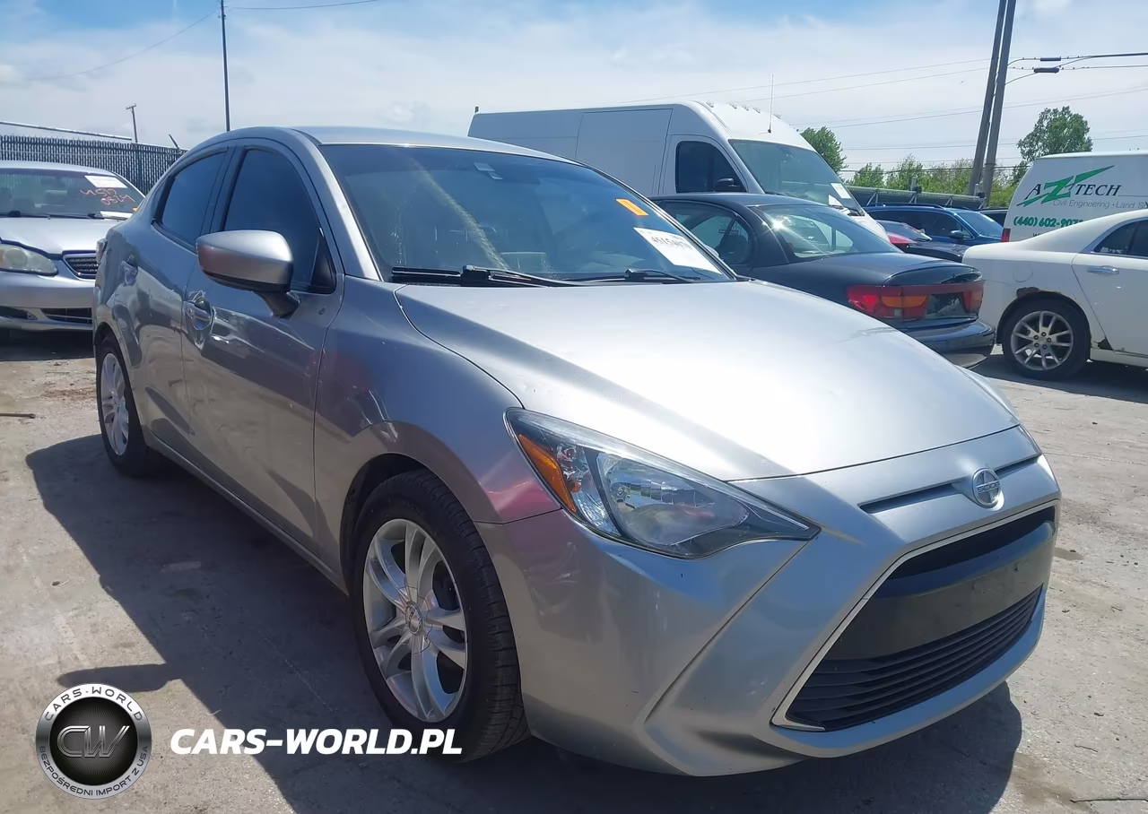 2016 Scion Ia – zdjęcie 1 z 17