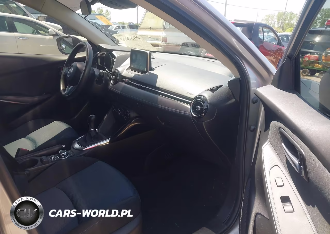2016 Scion Ia VIN:3MYDLBZV2GY121892 - 5