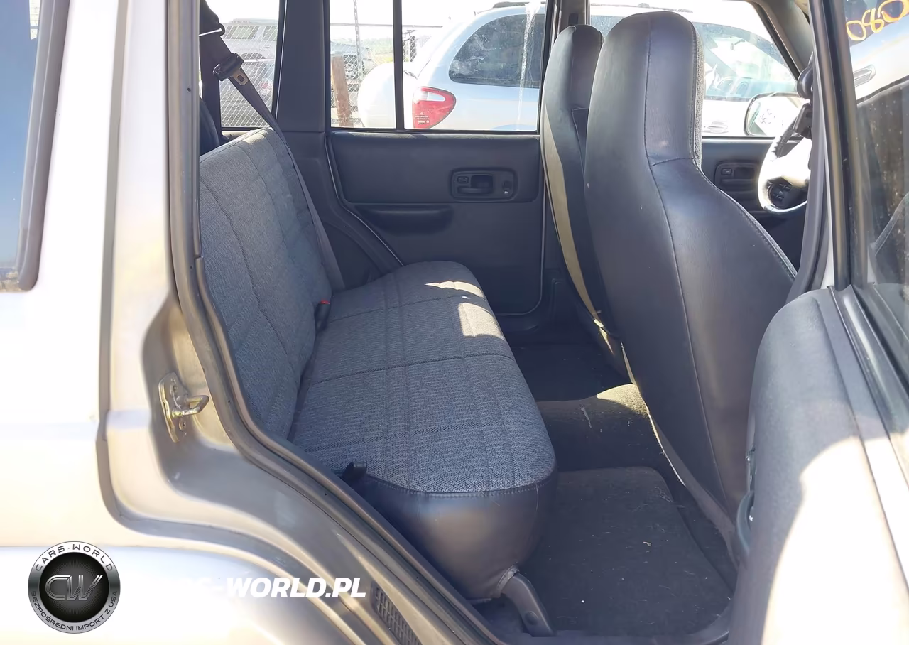2001 Jeep Cherokee Sport VIN:1J4FF48SX1L572189 - 8