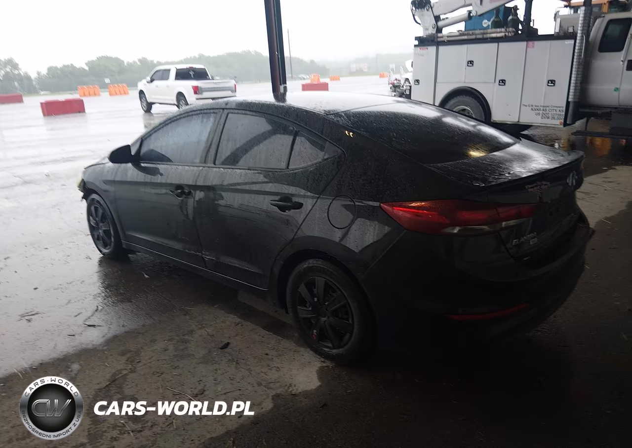2018 Hyundai Elantra Se VIN:5NPD74LF4JH280272 - 3