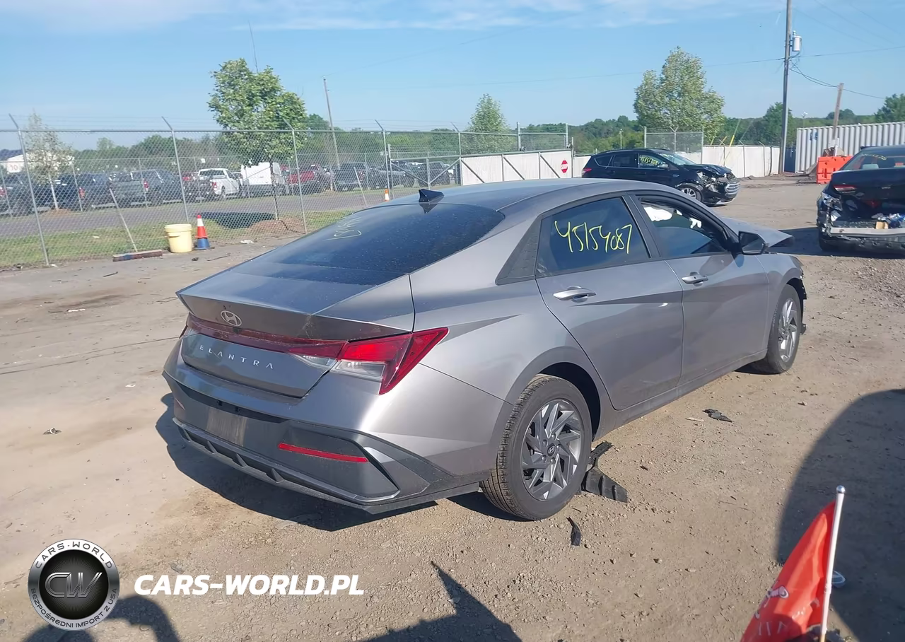 2024 Hyundai Elantra Sel VIN:KMHLM4DG4RU638303 - 4