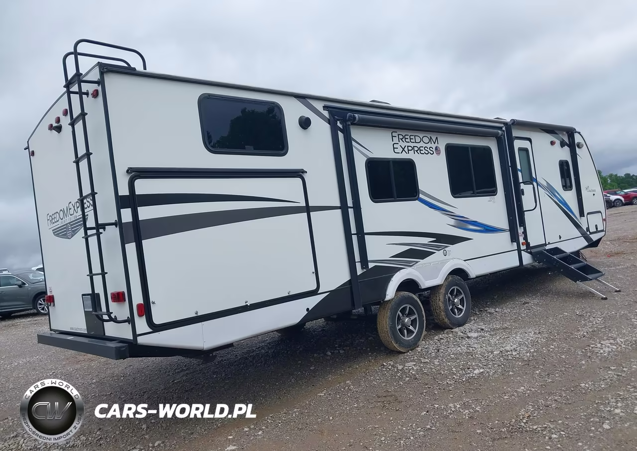 2020 Coachmen Freedom Express VIN:5ZT2FEYB7LW011426 - 4