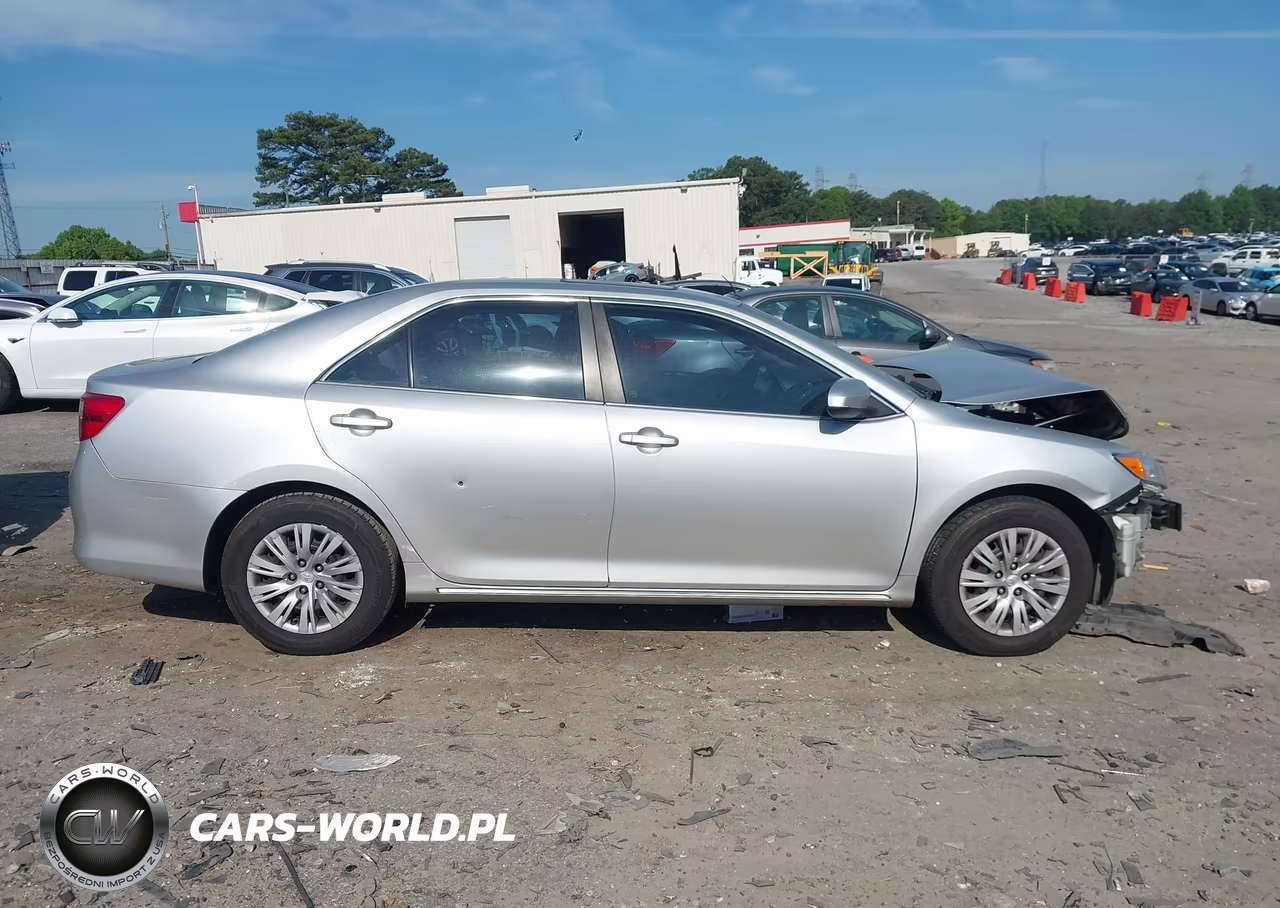 2012 Toyota Camry Le VIN:4T4BF1FK7CR211300 - 12
