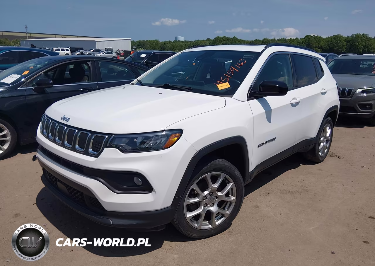 2022 Jeep Compass Latitude Lux 4X4 VIN:3C4NJDFB7NT236352 - 2